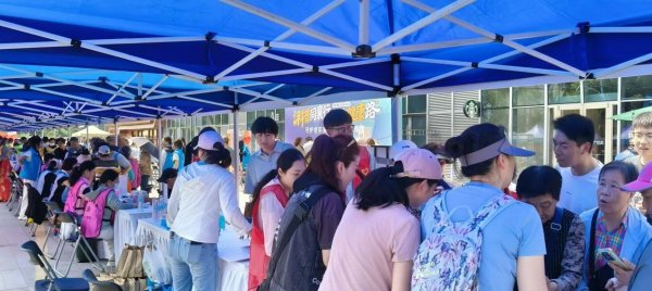 科普同襄护银发，健康义诊暖民心