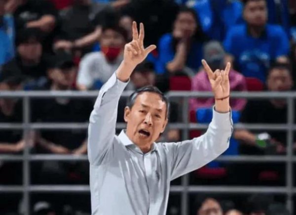 北京G2胜上海各界说啥？赞许利民用人，点卢伟调整慢，后场存差距